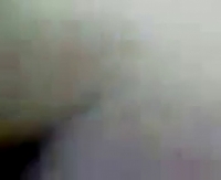 Женщина возле машины сосет и трахается