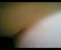 Мужчина имеет цыганку в ее мокрую киску